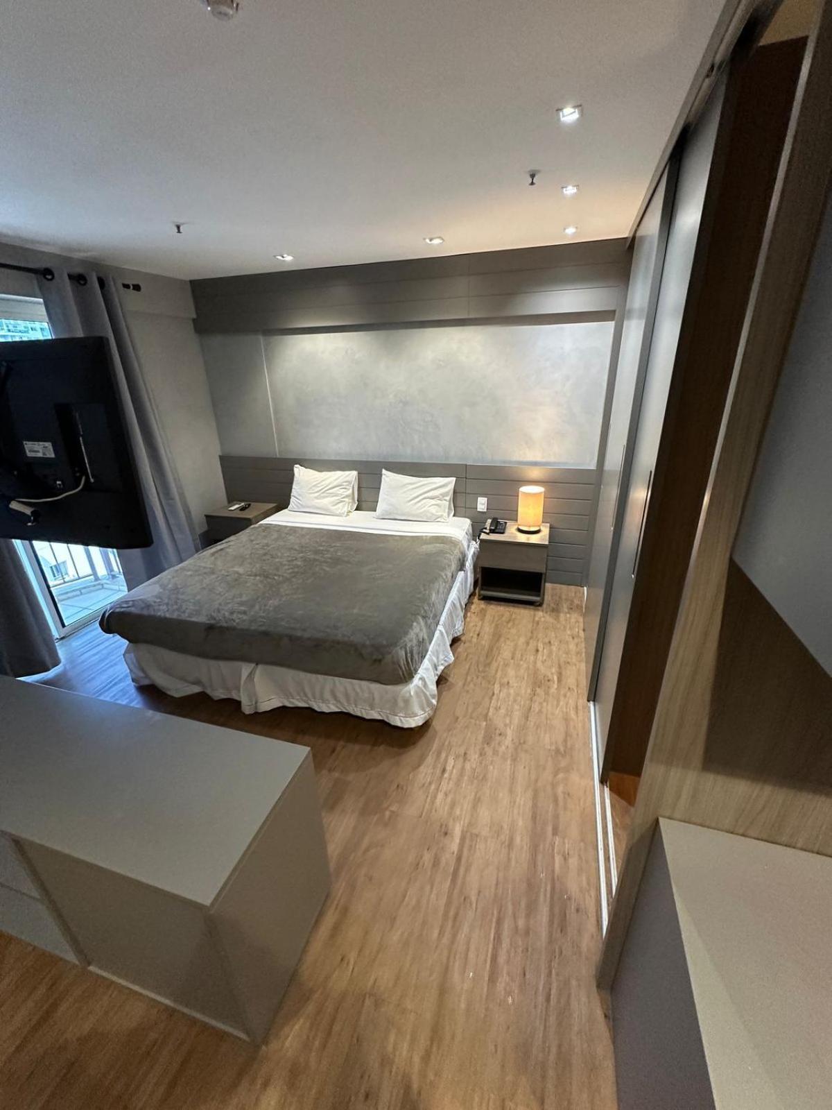 Magnifico Flat Na Barra Da Tijuca 704, Com Linda Piscina, Academia, Balsa Praia, Microondas, Frigobar, Tv Smart, Varanda E Mesa Trabalho Apartment